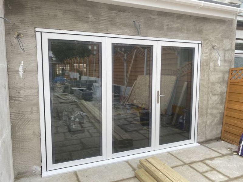 Energy-efficient double glazed glass by Prime Glass & Aluminium – superior insulation for noise reduction and temperature control