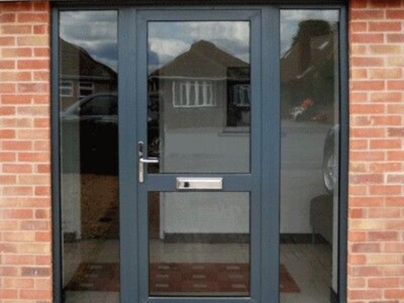 Premium dual-color aluminium frames by Prime Glass & Aluminium – stylish two-tone aluminium windows and doors for modern architecture